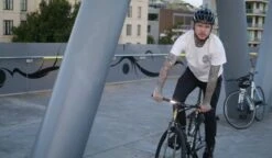 Knog Plus Front -Cycling Equipment Store 52791 knog plus front